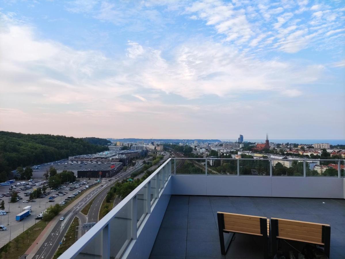 Apartment Efaga Modern Tower Gdynia With Private Parking Space Esterno foto